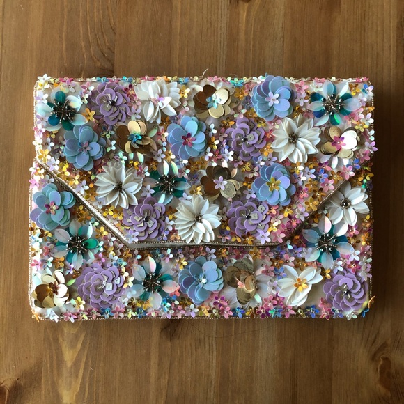 Hand beaded clutch - Picture 1 of 4